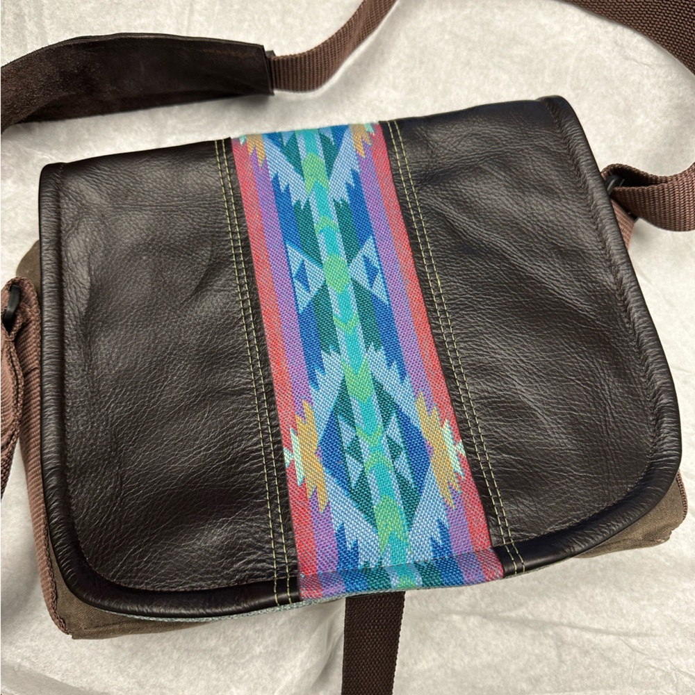 Porteen Gear handmade leather crossbody bag